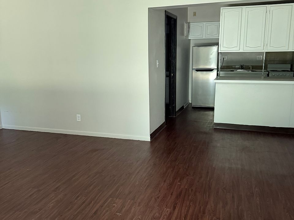 1st image of 2829 Douglas Ave #5ddbf3be5