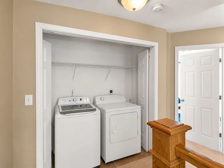 11 Kevin Ave — Photo 31