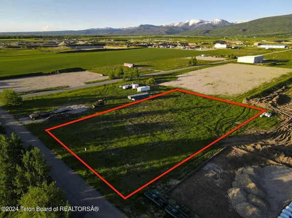 345 County Trl, Driggs, ID 83422