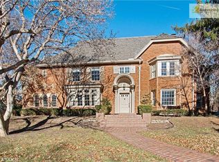 2330 Drury Ln, Mission Hills, KS 66208