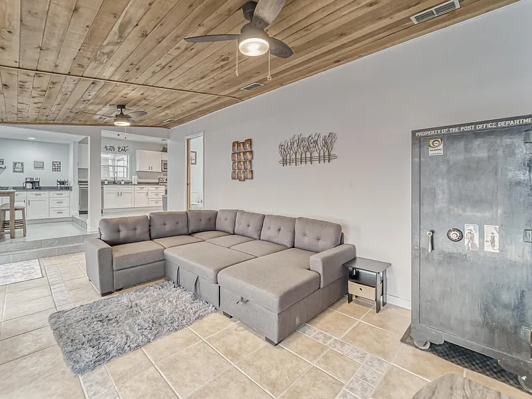3311 N Perry Ave — Photo 19
