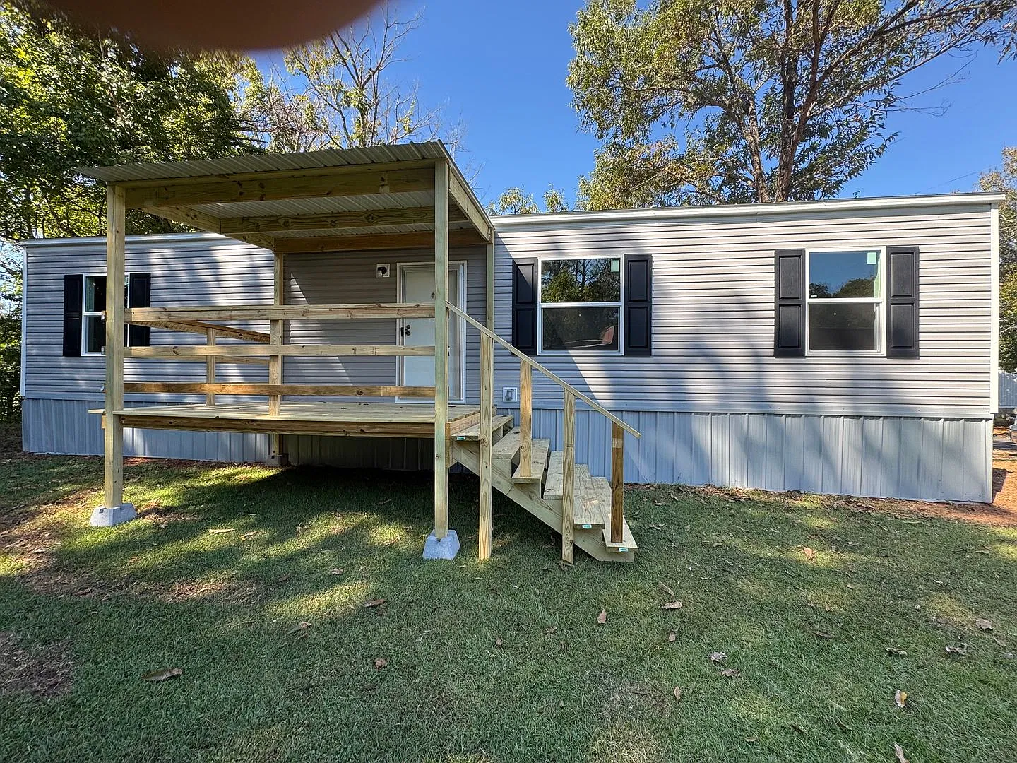 Brand new Efficiency 1 BR mobile home with large bonus room — Photo 1
