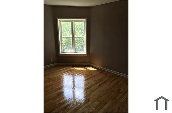 Building Photo - 7116 S Harvard Ave #1