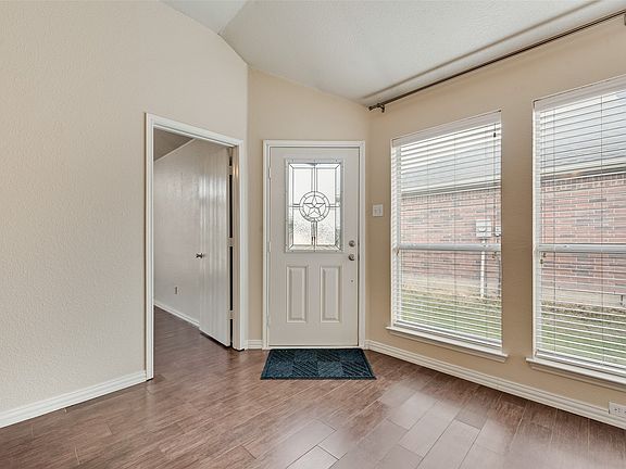 5th image of 1214 Misty Meadow Dr