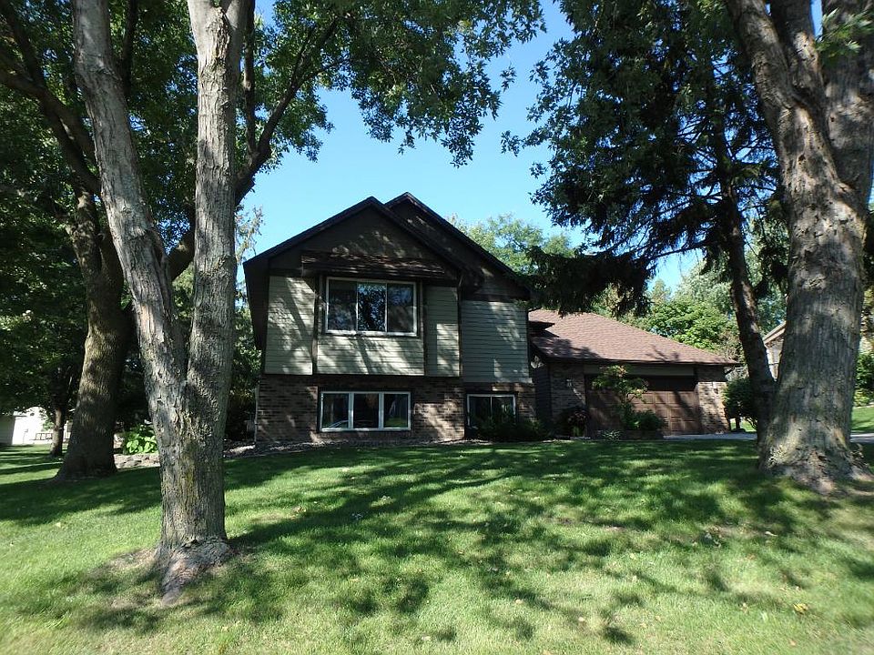 2nd image of 4815 Valley Forge Ln N