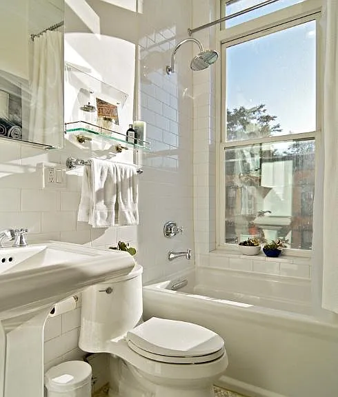 223 W Wisconsin St #2C — Photo 7