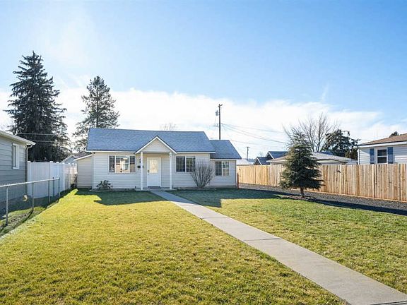 3rd image of 4011 W Heroy Ave