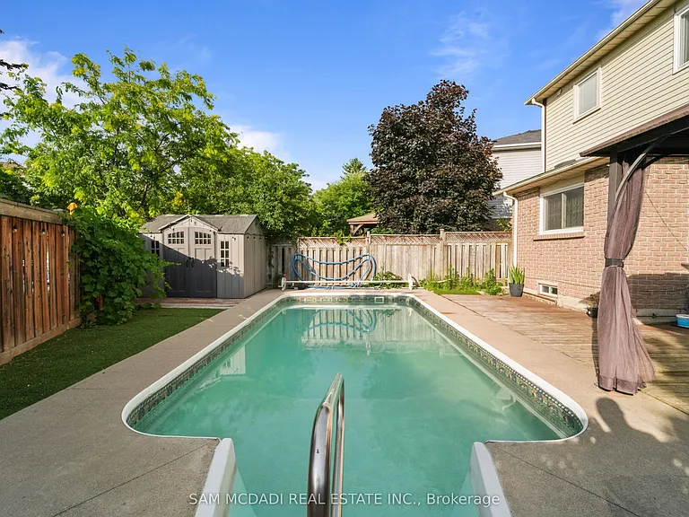 6251 Saltmarsh Ct — Photo 41