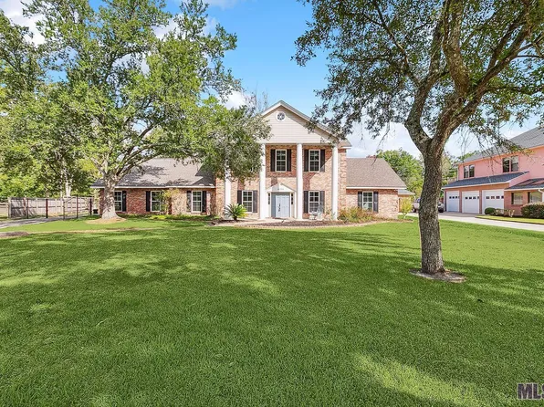 6221 Gabriel Oaks Dr, Baton Rouge, LA 70820