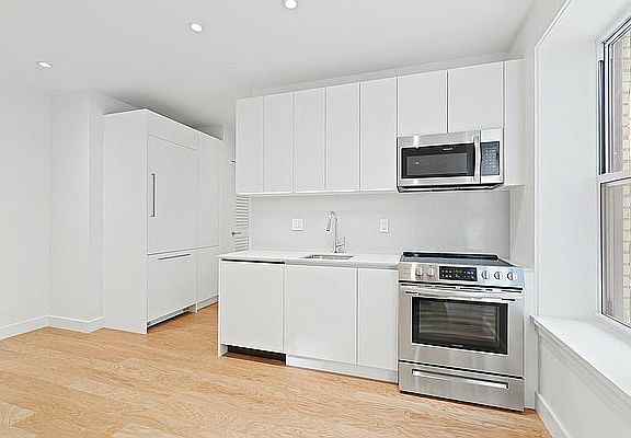 3rd image of 95 Linden Blvd #A35
