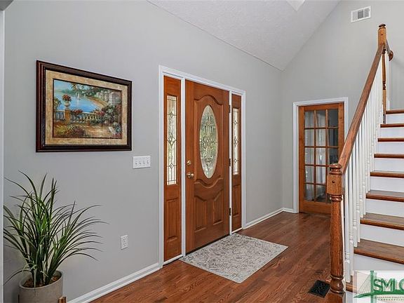 5th image of 104 Lakewood Dr