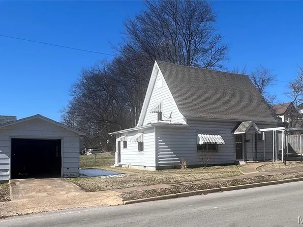 415 N 5th St, Poplar Bluff, MO 63901