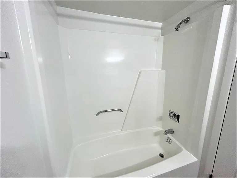 Charter Oaks Apartments — Photo 97