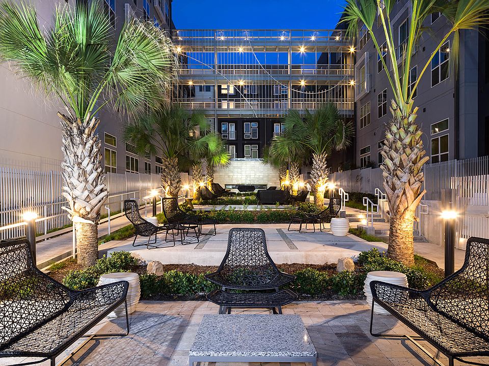 Spend time outdoors in the courtyard, with comfortable seating perfect for soaking in the atmosphere.