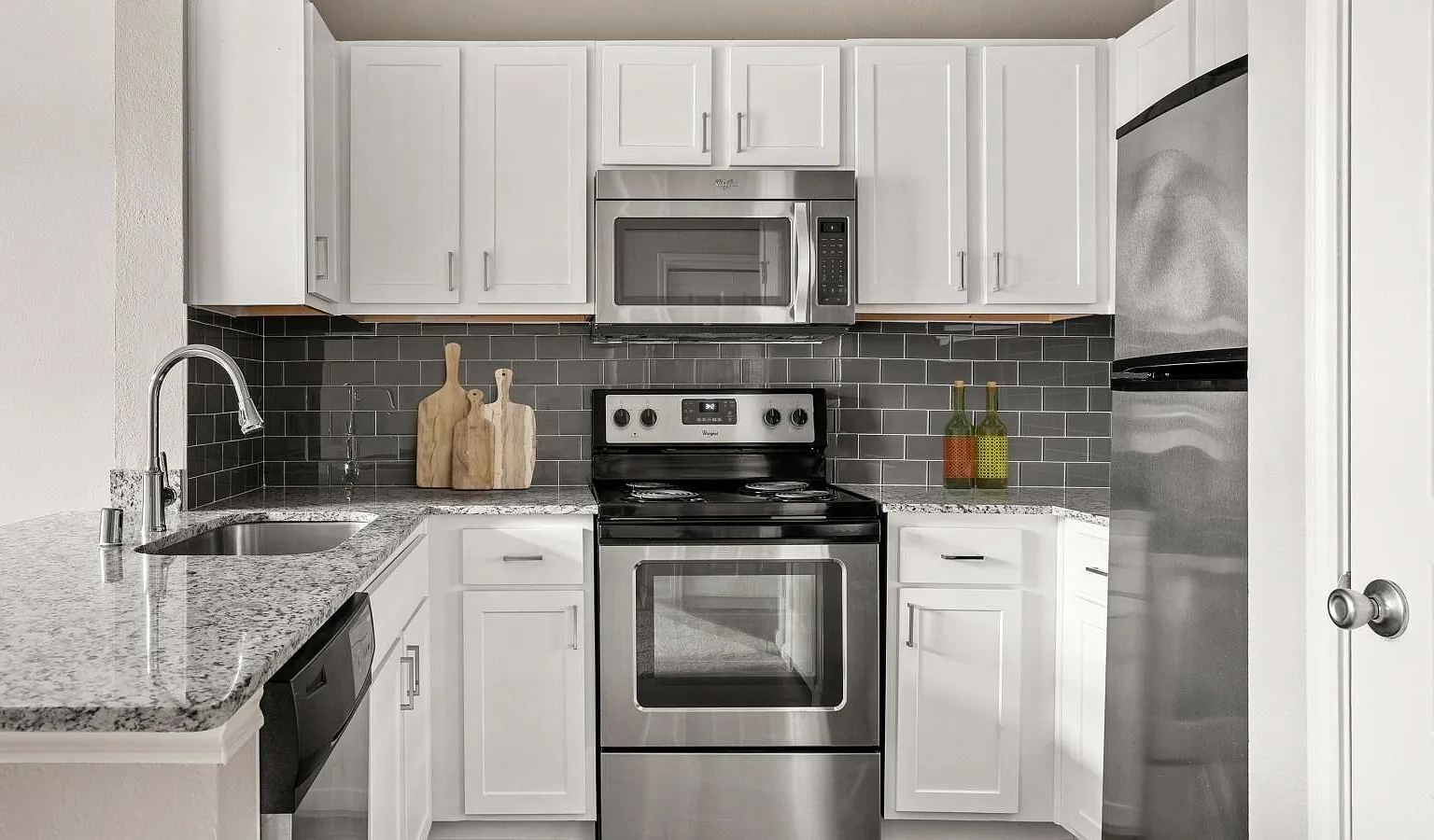 75 West — Photo 2
