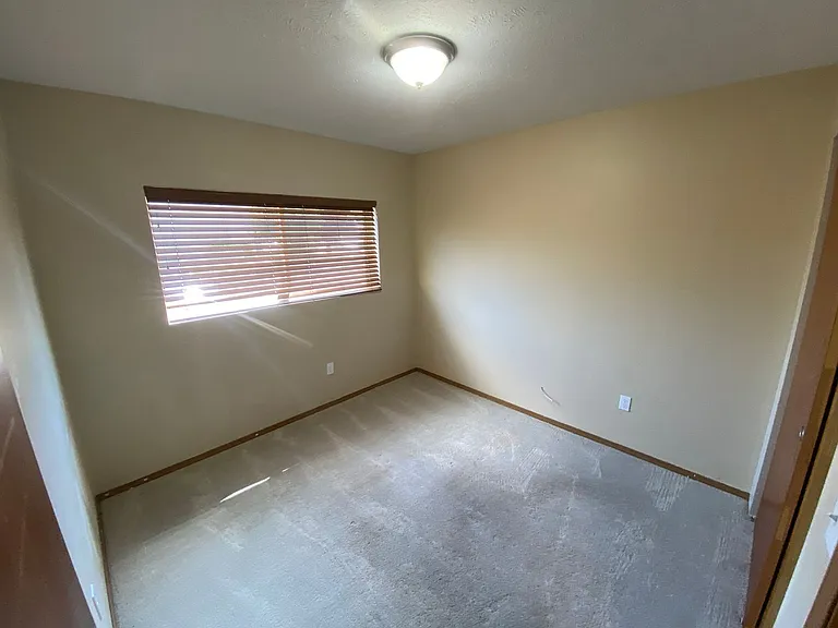 3431-3433 E. Montgomery Ave — Photo 11