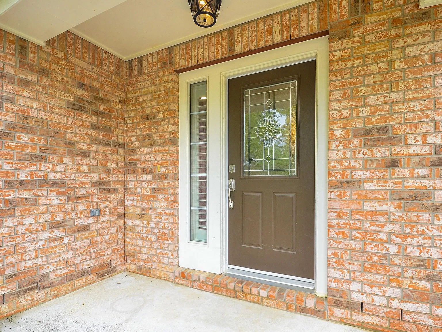 3 bed, 2.0 bath, 2174 sqft, $2,650 — Photo 4