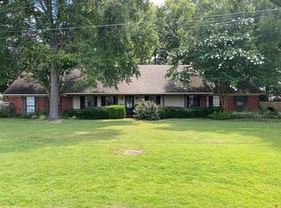 514 Cherry Blvd, New Albany, MS 38652