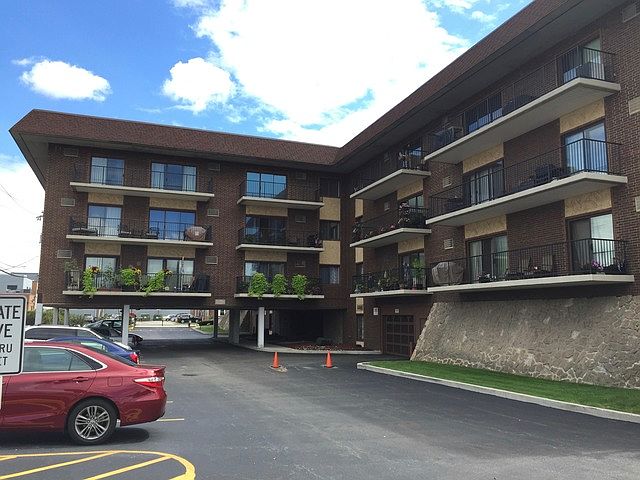 1st image of 9520 S Mayfield Ave