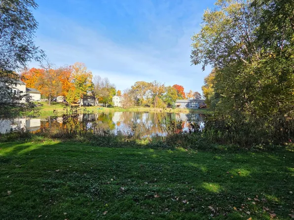 17100 Hampton Ct, Minnetonka, MN 55345