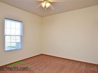 3004 Edward Hoffman Dr APT 1, Champaign, IL 61822