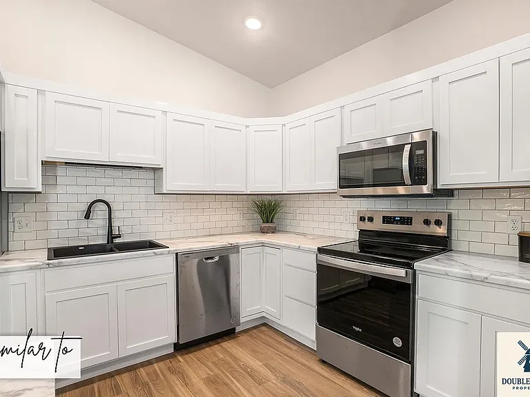2407 E Jetty Pl — Photo 19