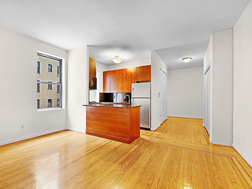 1st image of 113 E 31st St APT 4D