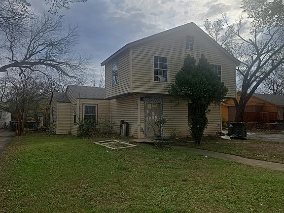 3rd image of 912 Houston St