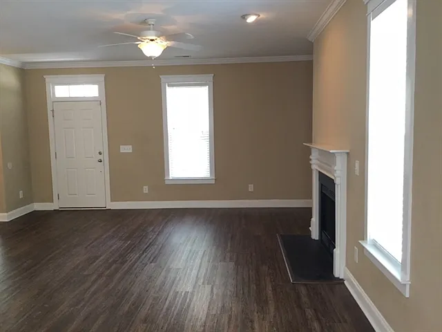 1304 Carol Oaks Dr — Photo 4