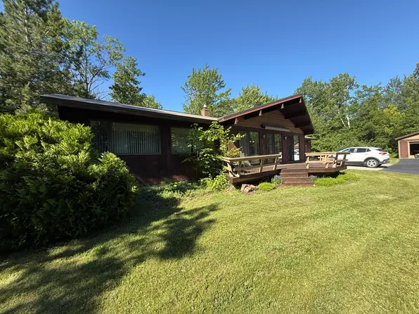 2523 W 20th St, Sault Sainte Marie, MI 49783