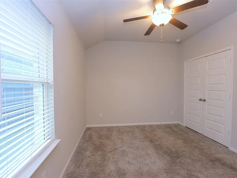 1210 Oak Barrel Run — Photo 15