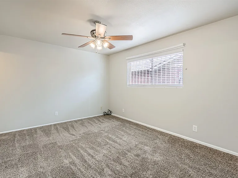 8725 E Valley View Rd — Photo 17