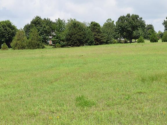 4th image of Greystone Dr