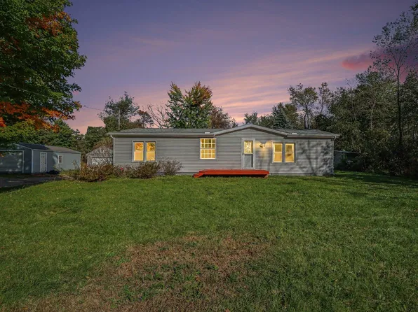 10671 Hillandale Dr, Jerome, MI 49249