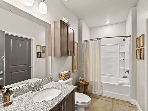 2nd image of 5090 Tradeway Dr #1313-313