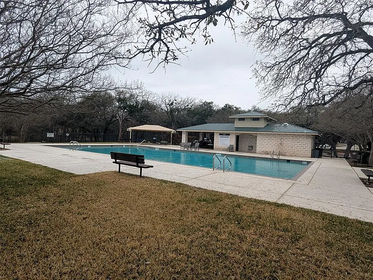 2504 Kimbrook Dr — Photo 38