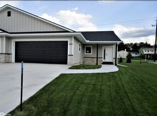 2321 Heritage Ln, Iowa Falls, IA 50126