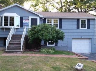 95 Lewiston St, Brockton, MA 02302