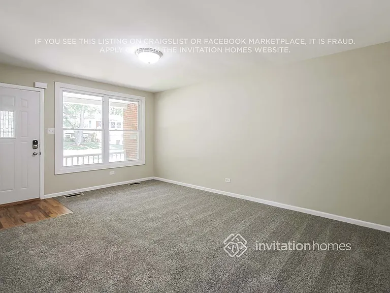 2401 Birch Ln — Photo 3