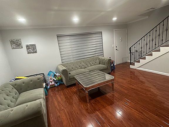 3rd image of 8720 1/4 Wyngate St