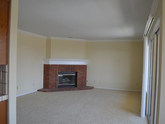 5th image of 1141 S Leland St APT 7