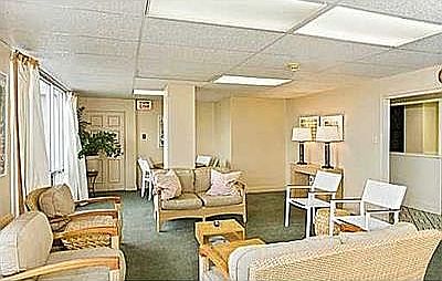 4th image of 1550 2nd St #5DE