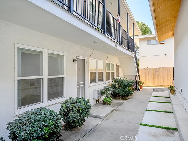 2930 Fairmount Ave #B — Photo 15
