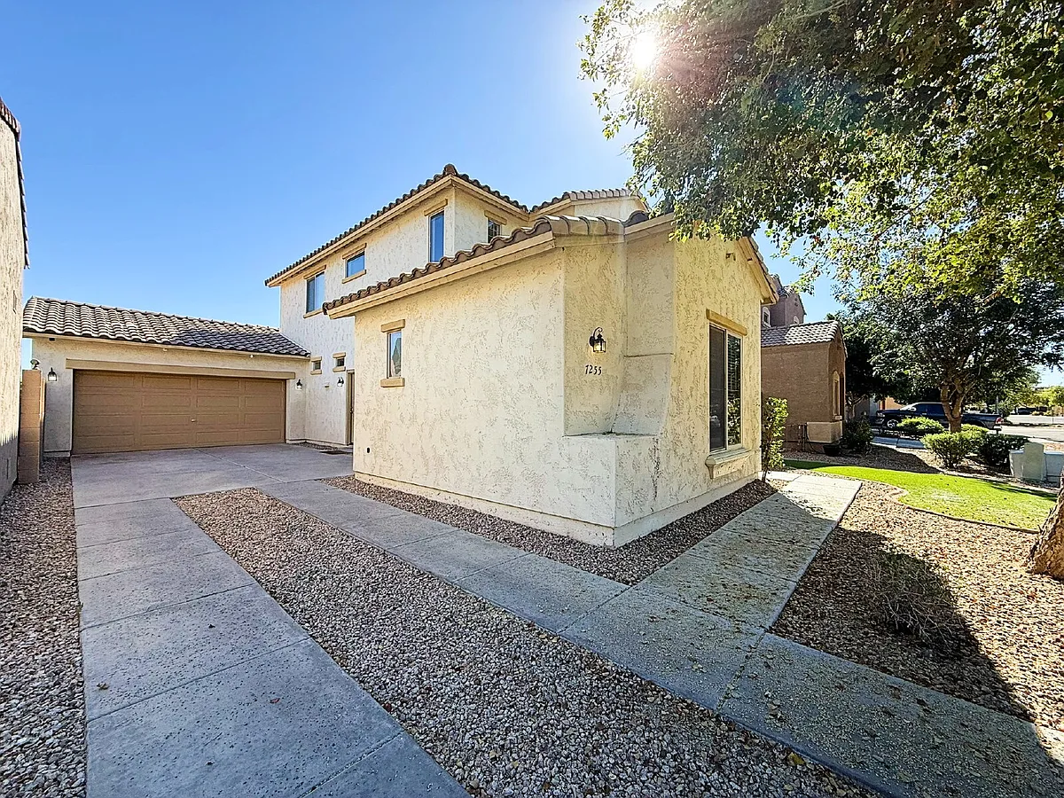 Building Photo - 7255 W Palmaire Ave