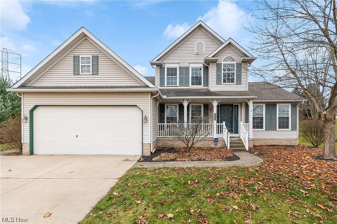 2246 Canterbury Cir photo 1
