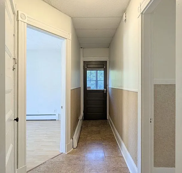 129 College Ave — Photo 6