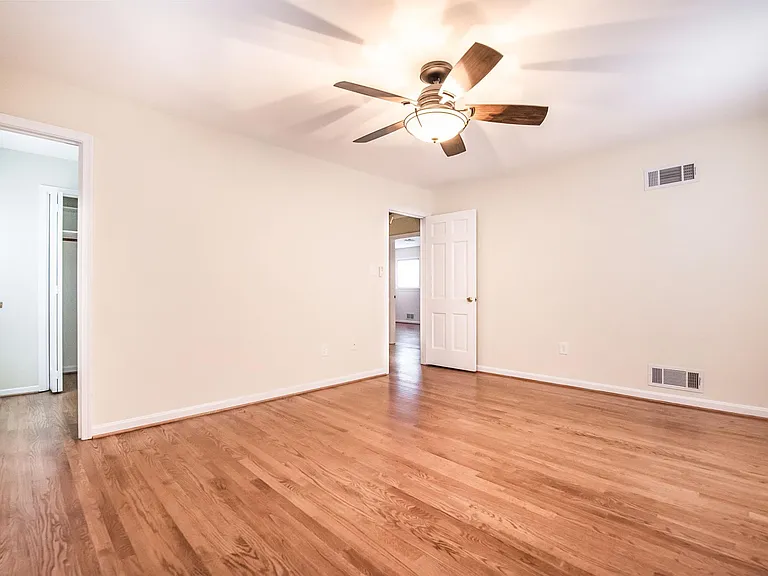 6226 Hardy Dr — Photo 19