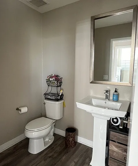 715 Seaside St — Photo 8