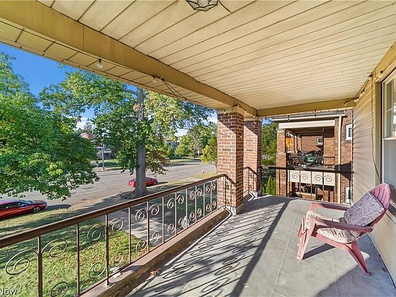 5th image of 14724 Clifton Blvd