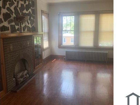 7121 S Washtenaw Ave #2